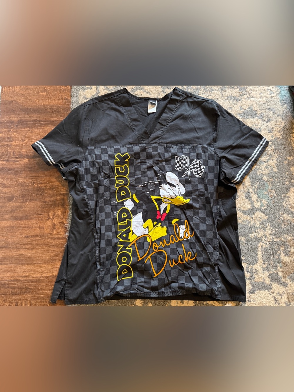 Men’s Donald Duck Scrub Top Size XXL